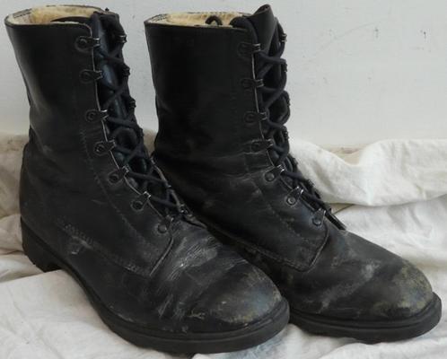 Schoenen Laarzen Gevechts, M69, KL, maat 43, jaren'70.(Nr.1), Verzamelen, Militaria | Algemeen, Landmacht, Kleding of Schoenen