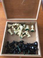 Piéces échecs 32, Hobby & Loisirs créatifs, 1 ou 2 joueurs, Enlèvement ou Envoi, Comme neuf