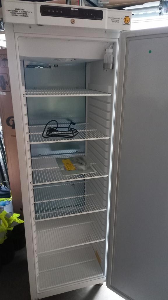Gram grote professionele koelkast, Elektronische apparatuur, Koelkasten en IJskasten, Nieuw, Ophalen