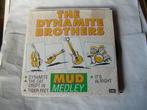 45 T - SINGLE - Les Frères Dynamite ‎– Mud Medley, CD & DVD, 7 pouces, Pop, Enlèvement ou Envoi, Single