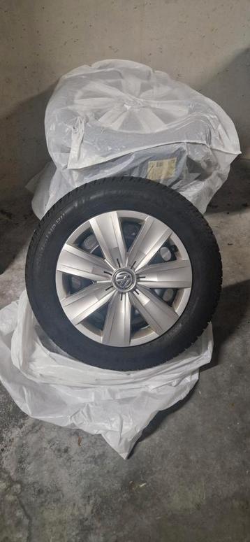 ✅️205/60R16 Winterbanden met velgen en wieldoppen✅️ beschikbaar voor biedingen