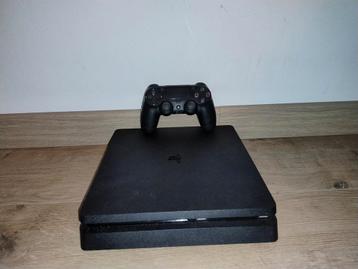 PlayStation 4 (500gb) met controller beschikbaar voor biedingen