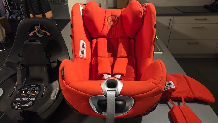 Sirona Z i-Size met basis in nieuwstaat, Kinderen en Baby's, Autostoeltjes, Zo goed als nieuw, Overige merken, 0 t/m 10 kg, Isofix