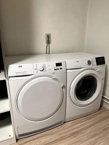 Wasmachine en droogkast beschikbaar voor biedingen