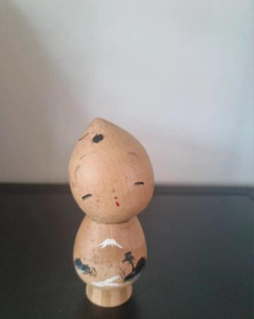 Vintage Donguri (Acorn/Eikeltje) Kokeshi beschikbaar voor biedingen