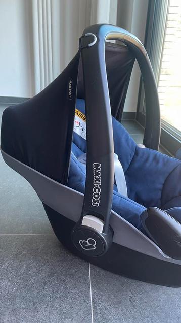 Maxi Cosi, Enlèvement, Comme neuf