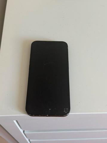 Iphone 13, avec un coup a l ecran beschikbaar voor biedingen