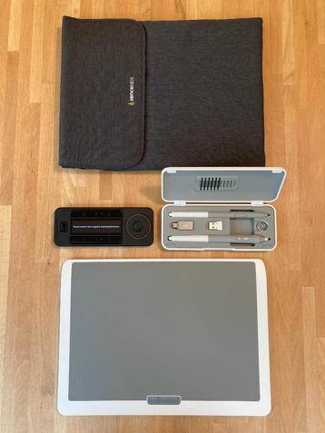 tablette à dessin (deux stylos) et clavier de raccourci Xenc