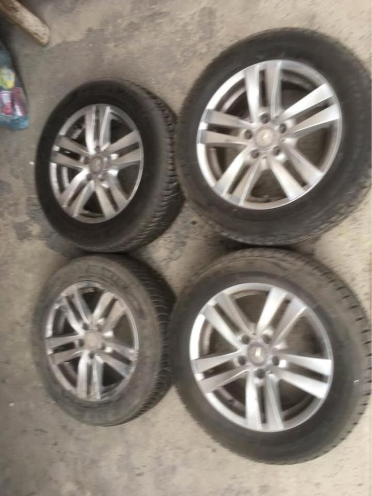 Winterbanden + velgen Mercedes, Auto-onderdelen, Banden en Velgen, Velg(en), Winterbanden, 16 inch, 225 mm, Personenwagen, Gebruikt