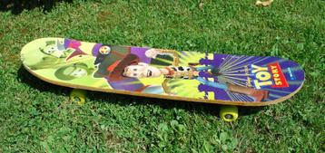 Skateboarde Disney Pixar Woody Toy Story 