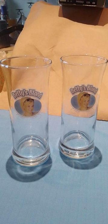 glazen bier 2 stuks Betty's Blond beschikbaar voor biedingen