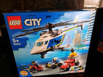 lego city 60243  Nieuw beschikbaar voor biedingen