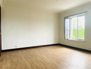 Appartement 1 chambre à proximité immédiate de la gare, Immo, 35 à 50 m², Tournai