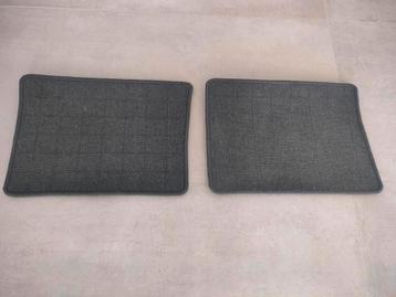 tapis de voiture arrière disponible aux enchères