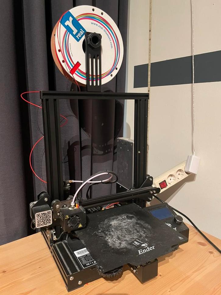 Ender 3 Pro 3d Printer met veel filament inbegrepen, Computers en Software, 3D Printers, Gebruikt, Ophalen of Verzenden