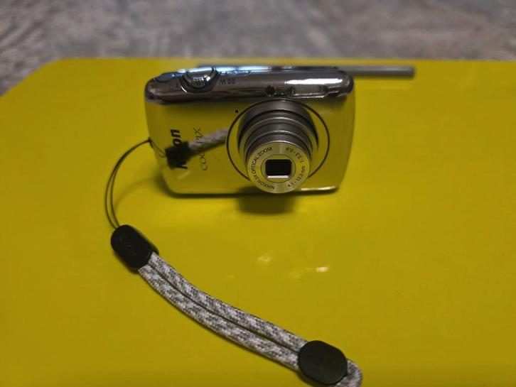 Appareil photo numérique Nikon Coolpix S01, Audio, Tv en Foto, Fotocamera's Digitaal, Gebruikt, Compact, Nikon, Minder dan 4 keer