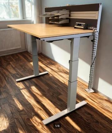 Elektrisch in hoogte verstelbaar bureau beschikbaar voor biedingen
