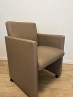 Lederen stoel taupe kleur, Ophalen, Zo goed als nieuw, 50 tot 75 cm, Hedendaags
