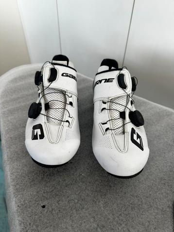 CARBON G.STL WHITE beschikbaar voor biedingen