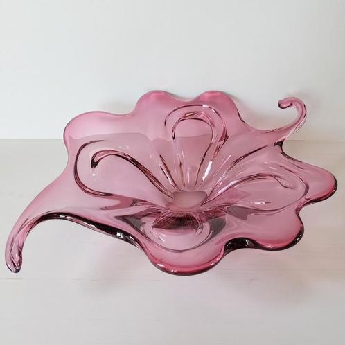 Grote bloemvormige schaal, Murano "Chambord" Fratelli Tosso, Antiek en Kunst, Antiek | Schalen, Ophalen of Verzenden