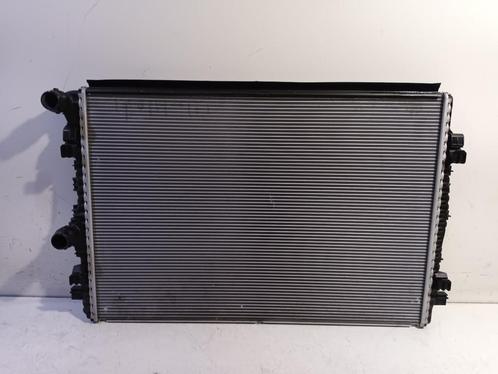 RADIATEUR Skoda Superb Combi (3V5) (01-2015/-) (5WA121251D), Auto-onderdelen, Airco en Verwarming, Skoda, Gebruikt
