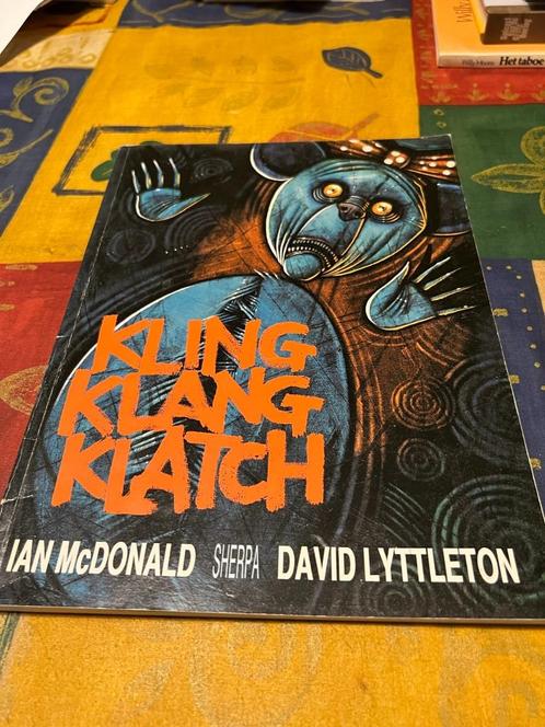 Kling Klang Klatch - Ian Mcdon / David Lyttleton, Boeken, Stripverhalen, Zo goed als nieuw, Eén stripboek, Ophalen of Verzenden