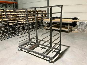 Draagarmwagen – droogarmkar (meerdere stuks) beschikbaar voor biedingen