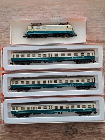 Arnold N Set BR 141 avec trois voitures, voiture à entrée ce disponible aux enchères