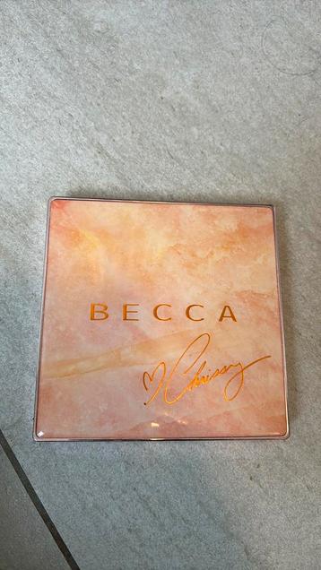 Becca - Chrissy Teigen glow face palette