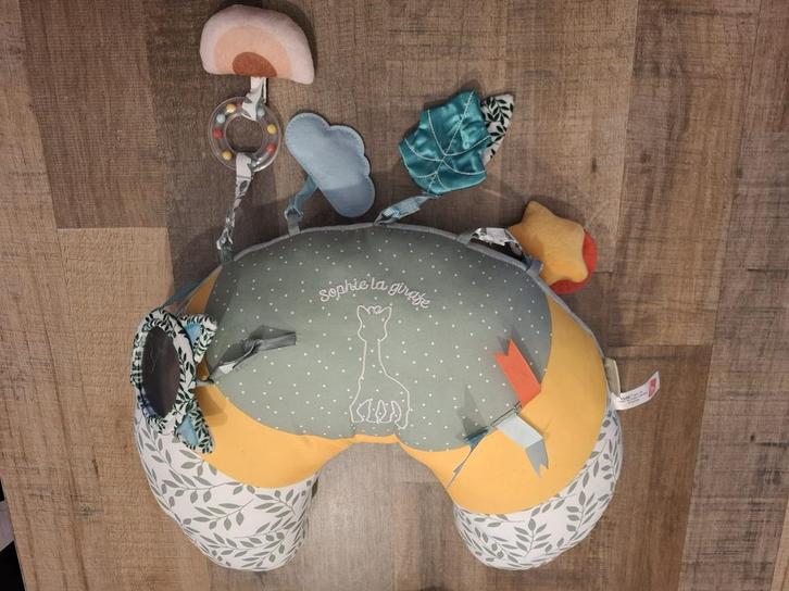 Sophie la girafe - Gezellig speelkussen, Kinderen en Baby's, Speelgoed | Babyspeelgoed, Zo goed als nieuw, Babygym, Met geluid