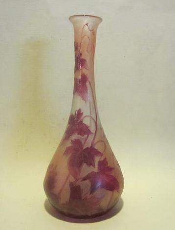 Vase Legras en verre camée Art nouveau, série Rubis, vers 19