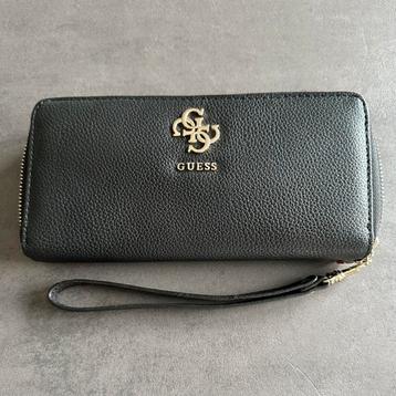 GUESS portemonnee voor dames. beschikbaar voor biedingen