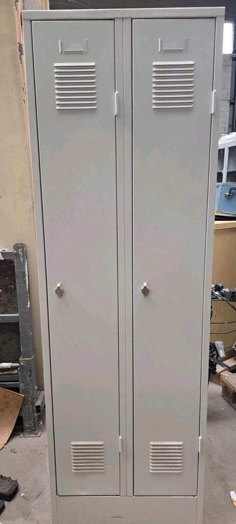 Locker lockerkast halkast kledingkast kapstok 2d 4x, Huis en Inrichting, Kasten | Lockerkasten, Gebruikt, Ophalen of Verzenden