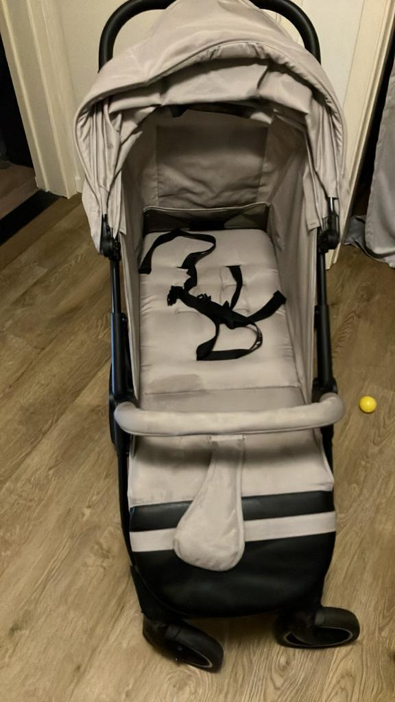 Buggy puck flo, Kinderen en Baby's, Buggy's, Zo goed als nieuw, Overige merken, Ophalen