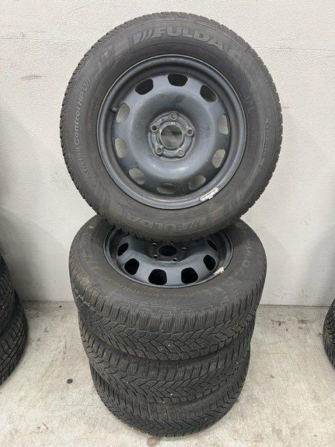 Winterset Dacia Duster Fulda Kristall Control HP2 215/65 R16, Auto-onderdelen, Banden en Velgen, Banden en Velgen, Winterbanden