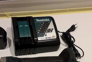 MAKITA OPLADER DC18RC NOOIT GEBRUIKT , PRIJS 42 EU GESCHIKT  beschikbaar voor biedingen