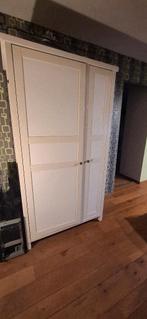 Mooie witte kledingkast, Huis en Inrichting, Kasten | Kleerkasten, Ophalen, Met deur(en), 100 tot 150 cm, Zo goed als nieuw
