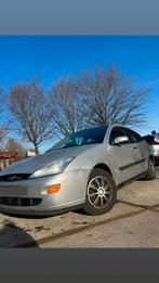 FORD FOCUS AUTOMATIC 1.6 liter, Autos, Ford, Argent ou Gris, Achat, 1189 kg, Noir