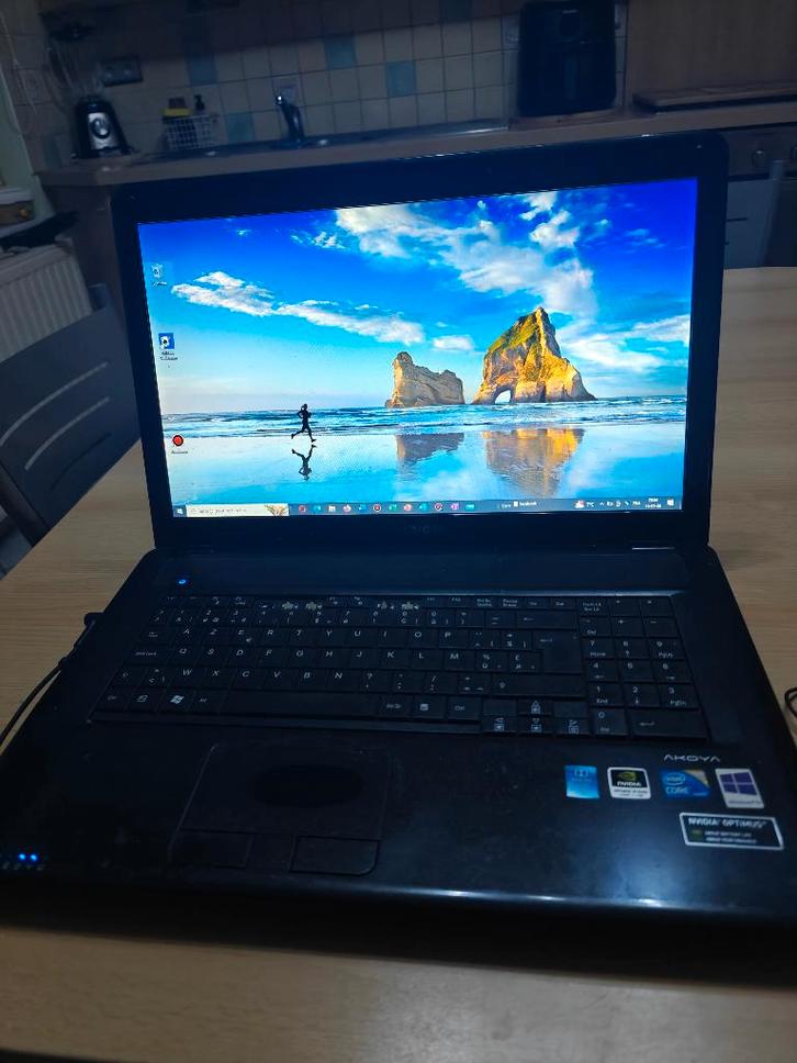 Pc portable Medion md98580 ,17.3 pouce ,a finir ou pièce, Computers en Software, Windows Laptops, Gebruikt, 15 inch, HDD, SSD