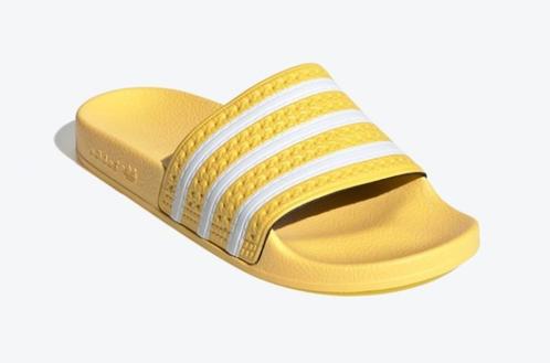 NIEUW! ADIDAS ORIGINALS Adilette W slippers in geel maat 37, Vêtements | Femmes, Chaussures, Neuf, Sandales de bain, Jaune, Enlèvement ou Envoi