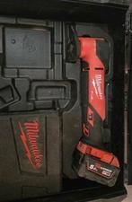 Pack Milwaukee M18 FUEL Multi-Tool (M18 FMT) + Batterie 5.0A, Bricolage & Construction, Enlèvement ou Envoi