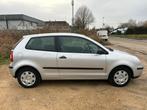 Volkswagen polo 1.2 benzine bouwjaar 2003 km 190000, Auto's, Stof, Zwart, Bedrijf, Handgeschakeld