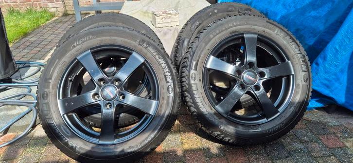 Velgen 16 inch, 205 mm, 55 winterbanden er gratis bij, Auto-onderdelen, Banden en Velgen, Winterbanden, 16 inch, 205 mm, Gebruikt
