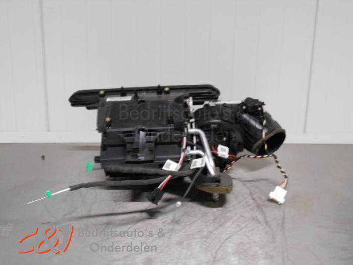 Kachelhuis van een Renault Master, Auto-onderdelen, Airco en Verwarming, Renault, Gebruikt, 3 maanden garantie, Ophalen of Verzenden