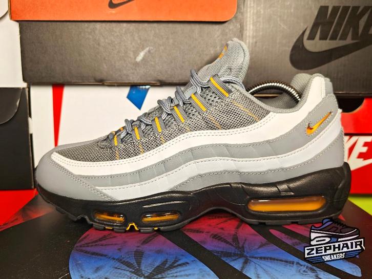 Nike Air Max 95 Jewel 'Cool Grey/Sundial' EU44 2024, Kleding | Heren, Schoenen, Zo goed als nieuw, Sneakers, Overige kleuren, Ophalen of Verzenden