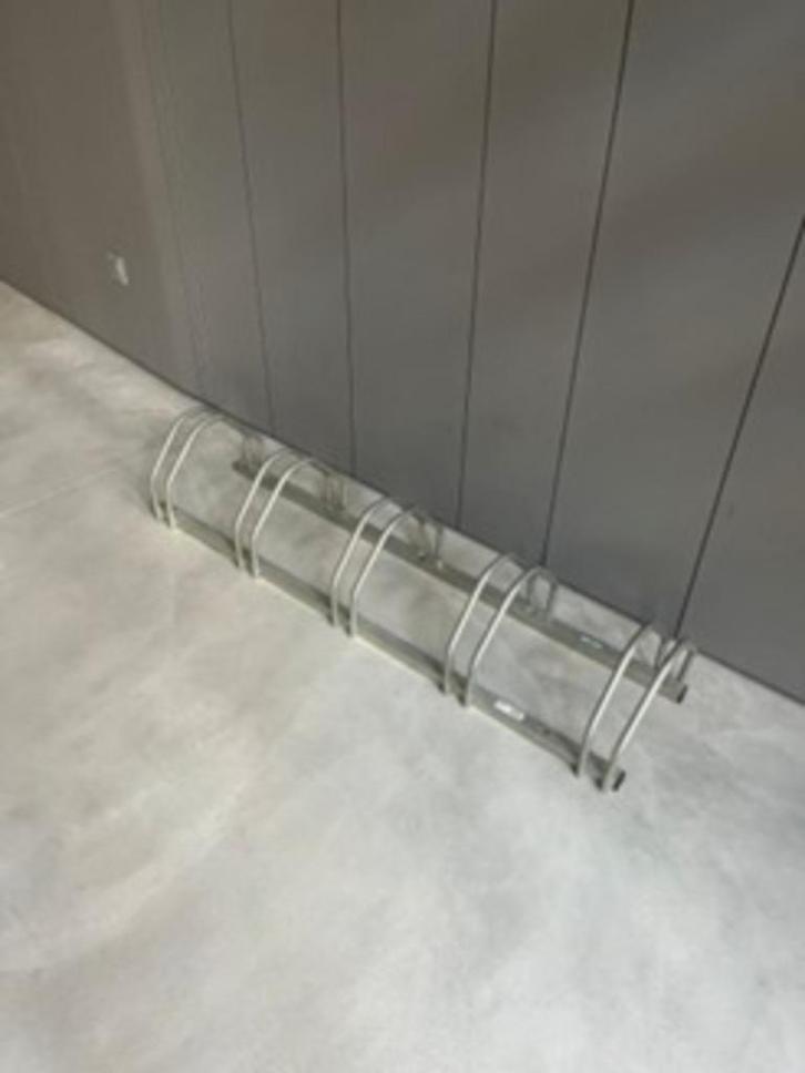 Metal Bike Rack, Fietsen en Brommers, Fietsaccessoires | Fietsenrekken, Zo goed als nieuw, Ophalen
