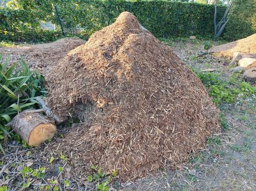 houtsnippers al mooi gedroogd, Tuin en Terras, Grind, Keien en Split, Nieuw, Ophalen