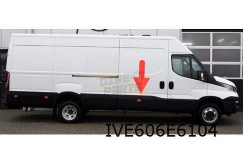 Iveco Daily (5/14-) stootlijst Rechts schuifdeur (L4 / bij b, Auto-onderdelen, Carrosserie, Overige automerken, Nieuw, Verzenden