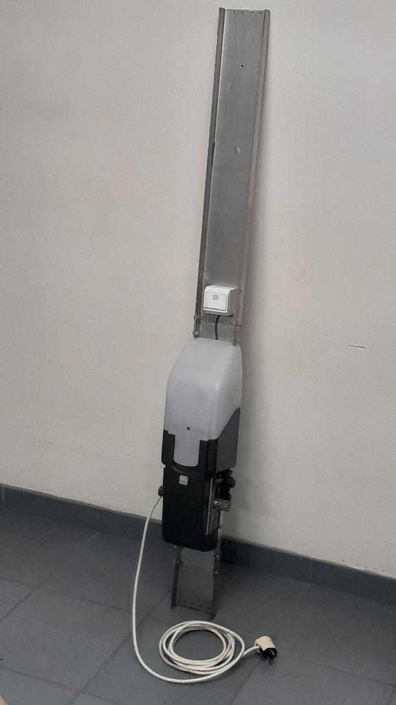 Motor CARDIN voor kantelgaragepoort  - Moteur porte garage, Doe-het-zelf en Bouw, Motoren, Gebruikt, Elektromotor, Minder dan 1400 rpm