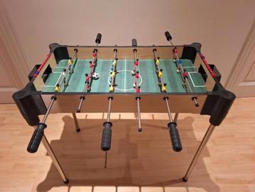 Houten Tafelvoetbal 68 X 35 cm op poten beschikbaar voor biedingen
